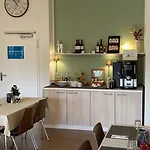 Gaestehaus Alte Schule רקלינגהאוזן