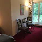 Gaestehaus Alte Schule 3*