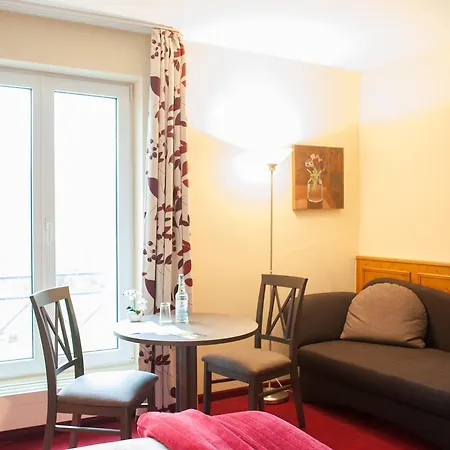 Отель Gaestehaus Alte Schule Реклингхаузен