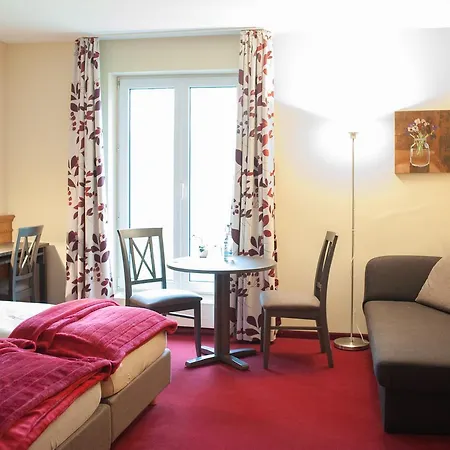 Gaestehaus Alte Schule Отель 3*