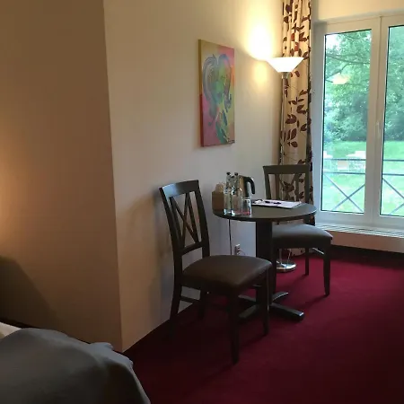 Gaestehaus Alte Schule 3*