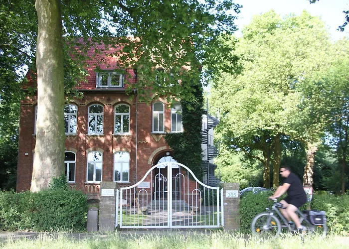 Gaestehaus Alte Schule Hotel 3*